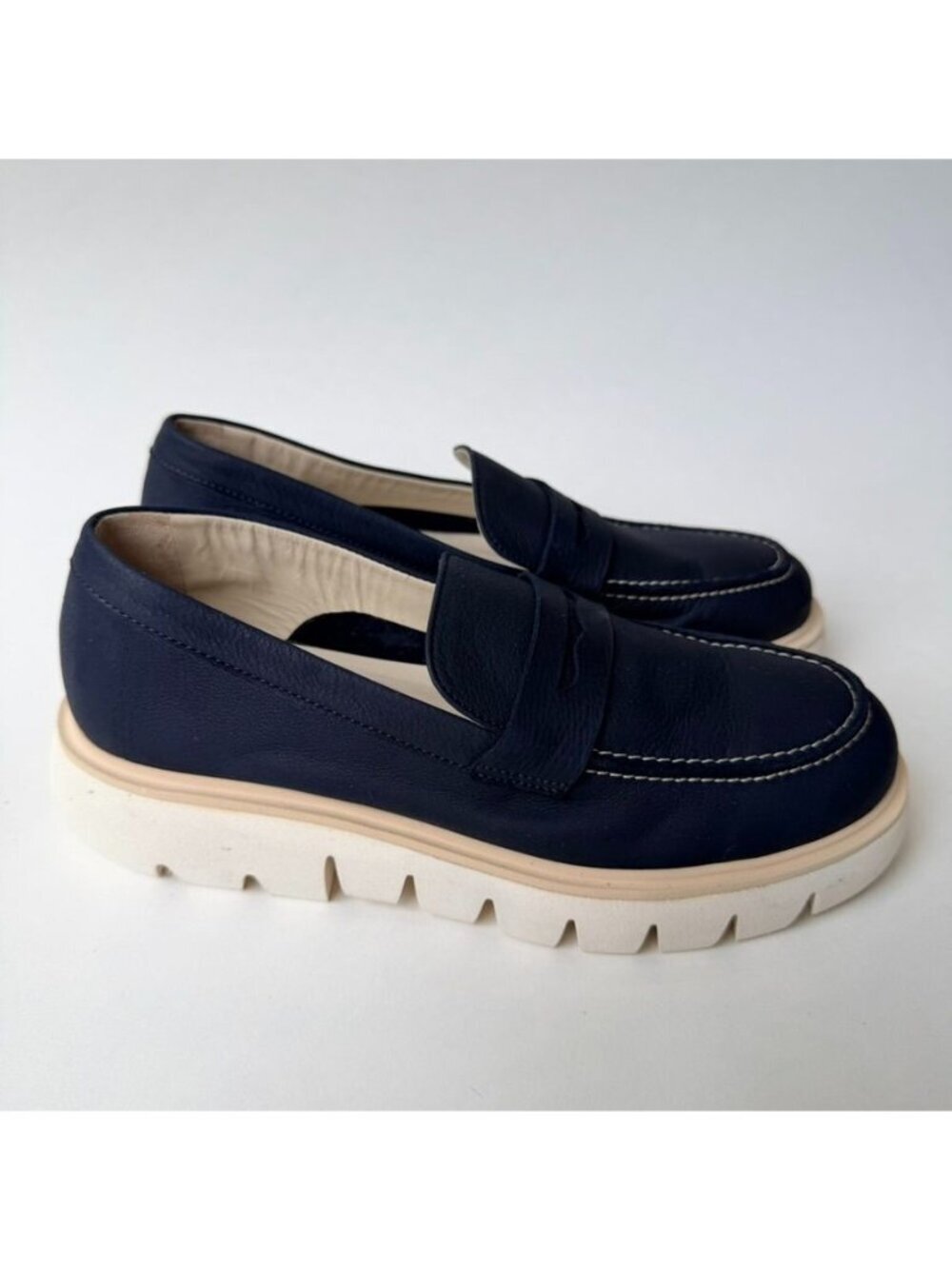 Amalfi by Rangoni Riga Lug Loafer Navy Suede Platform Shoes Women's 7M